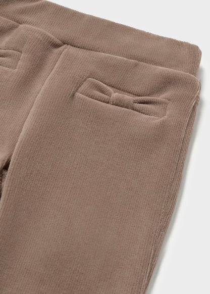 Pantalon basique en velours côtelé noix