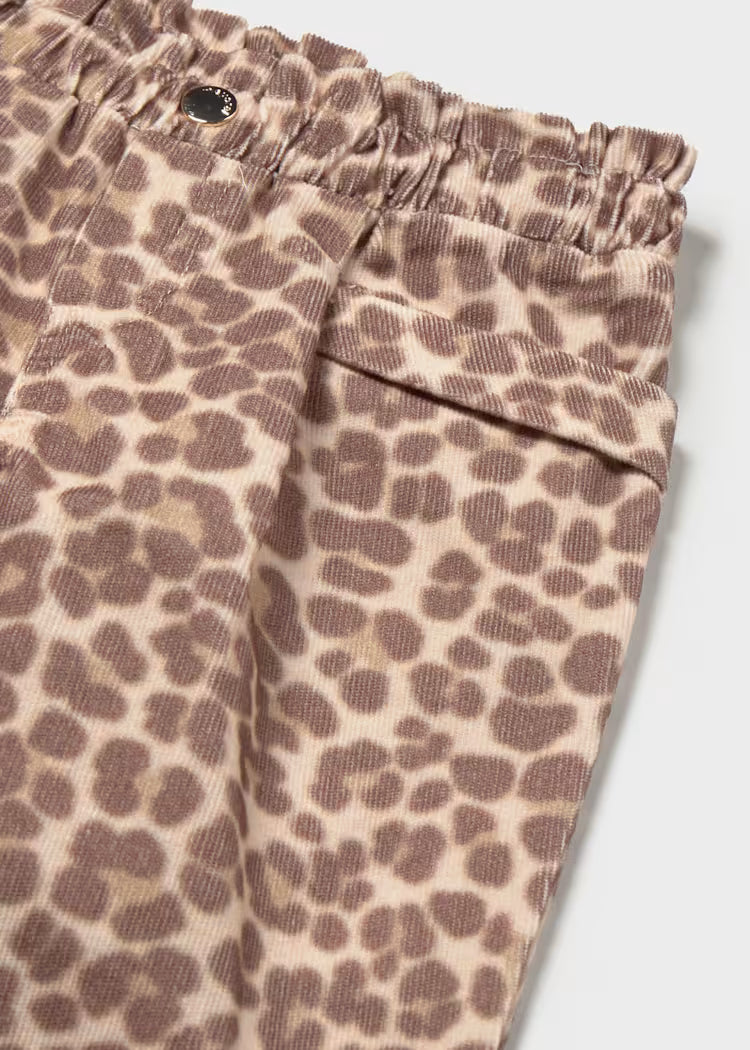 Pantalon en velours côtelé noix