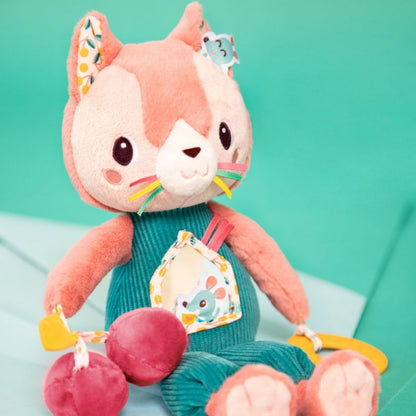Jeanne chat multi-activités